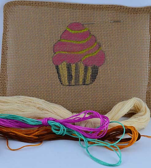 kit prêt broder cupcake